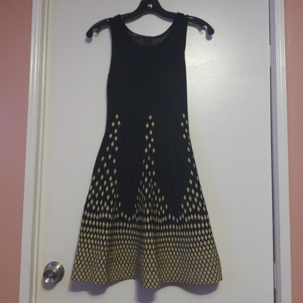 GIG DRESS BLACK AND GOLD